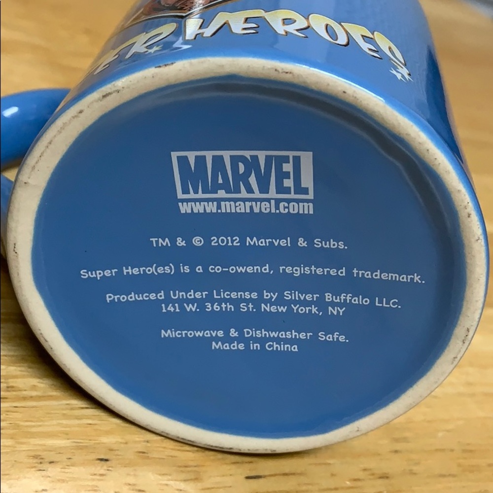 ⭐️3/$20⭐️ Marvel super hero coffee mug - Picture 2 of 2